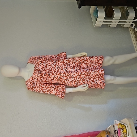 DRAPER JAMES Pink Coral White Hibiscus Floral Bell Sleeve Dress - Picture 2 of 10